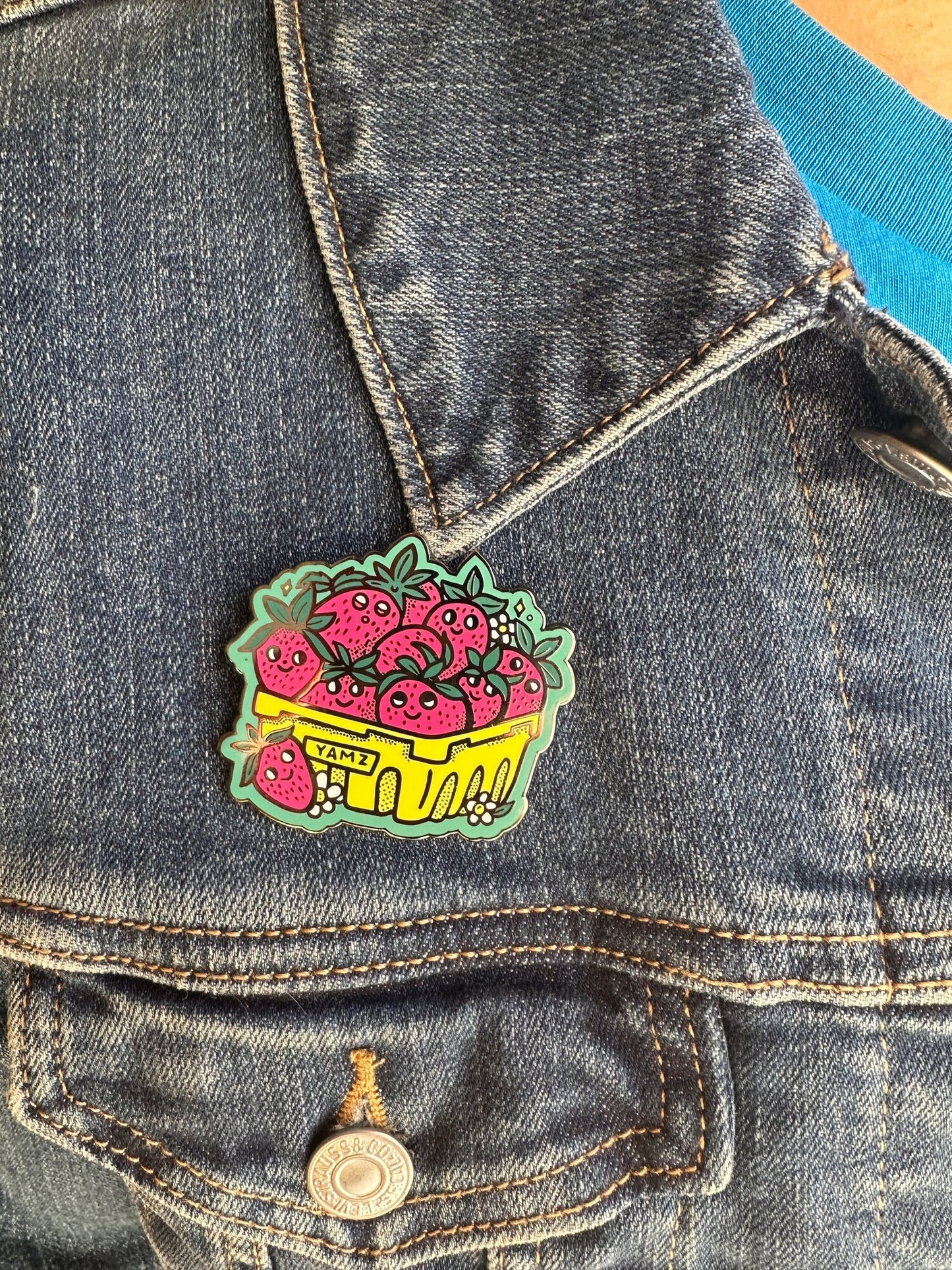 Fresas Unidas Pin